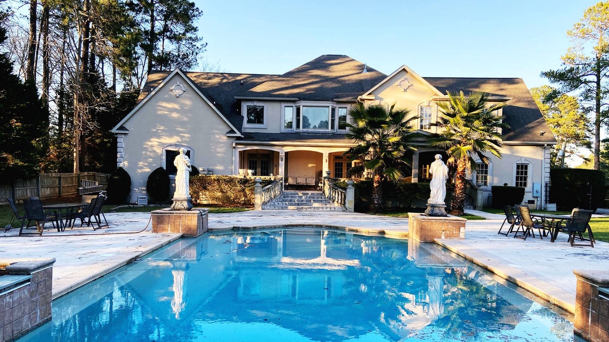 Martinez House | Luxury 4BR House. Only 5.4 miles from Augusta National Golf Club.