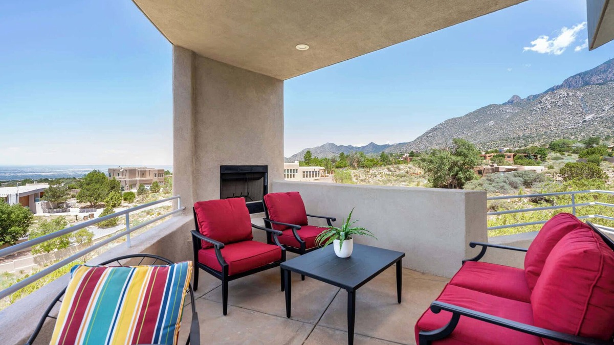 Sandia Heights South House | ‼️Luxury 4BR Retreat w/Mountain views