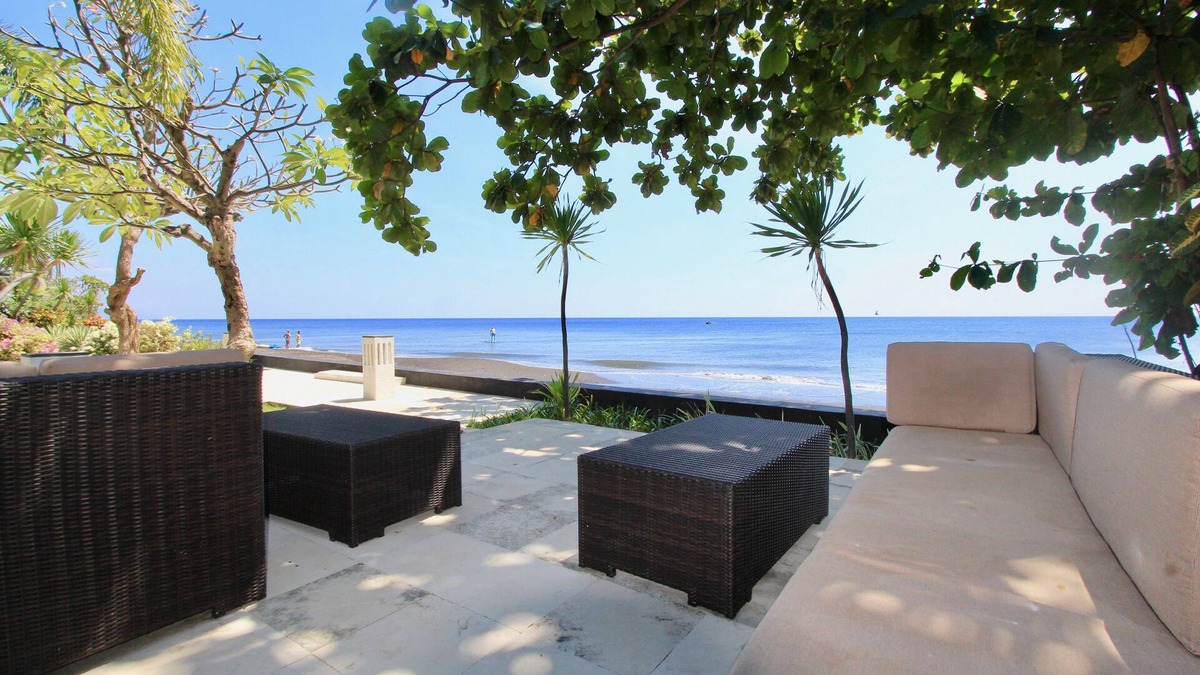 Lokapaksa Villa | Luxury 5 * beach villa in Lokapaksa near Lovina, North Bali