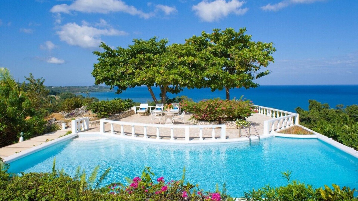 Montego Bay Villa | Luxury 5 Bedroom Fully Staffed Private Villa with Access to the Tryall Club