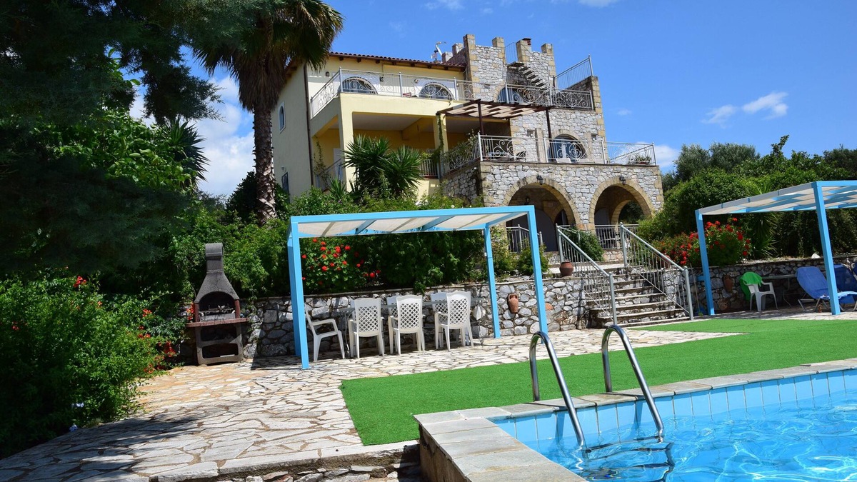 Avia Villa | Luxury 5 Bedroom Villa ,private pool ,Air-conditioning. Spectacular Sea Views.