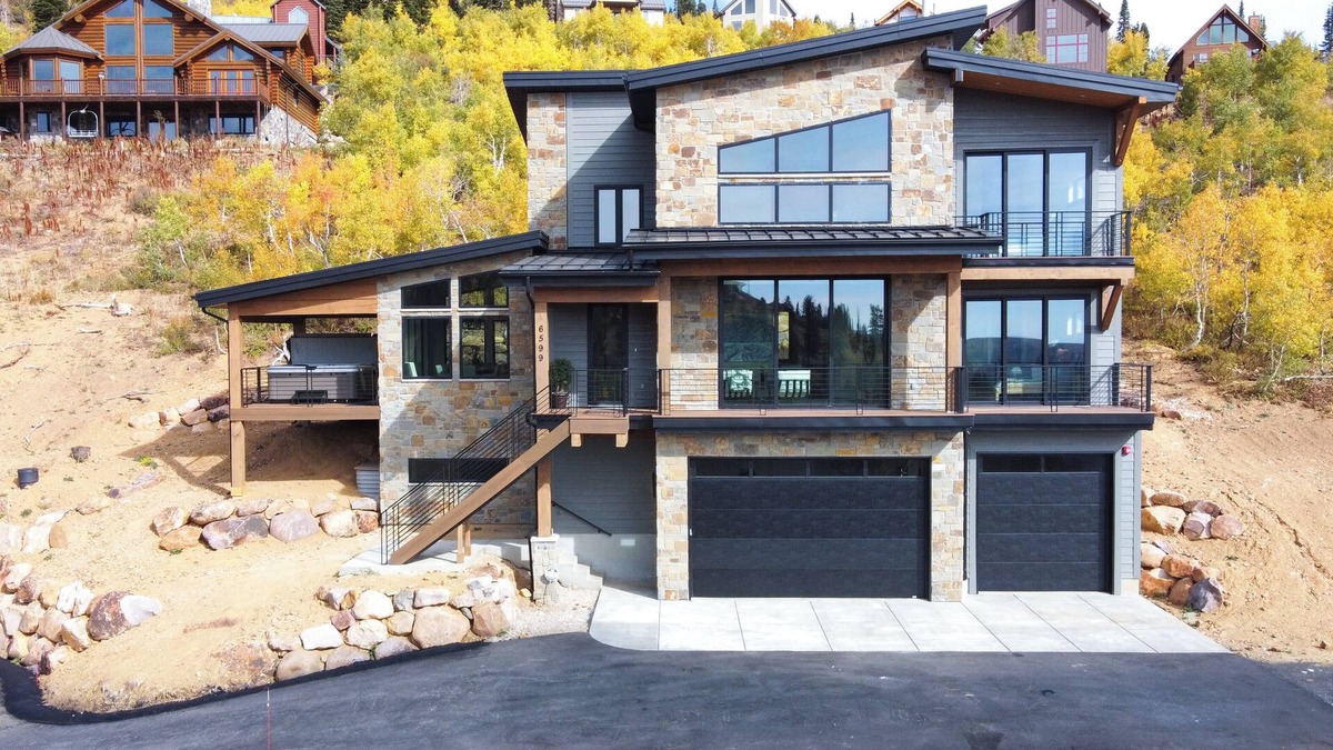 Powder Mountain House | Luxury 5-Bedroom Home at Powder Mountain – Hot Tub, Stunning Views, & More