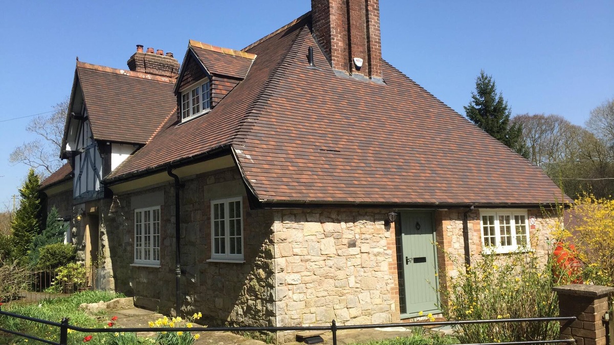 Nannerch House | Luxury 5 bedroom (sleeps 8), 1875 stone cottage, Fully refurbished with Hot Tub