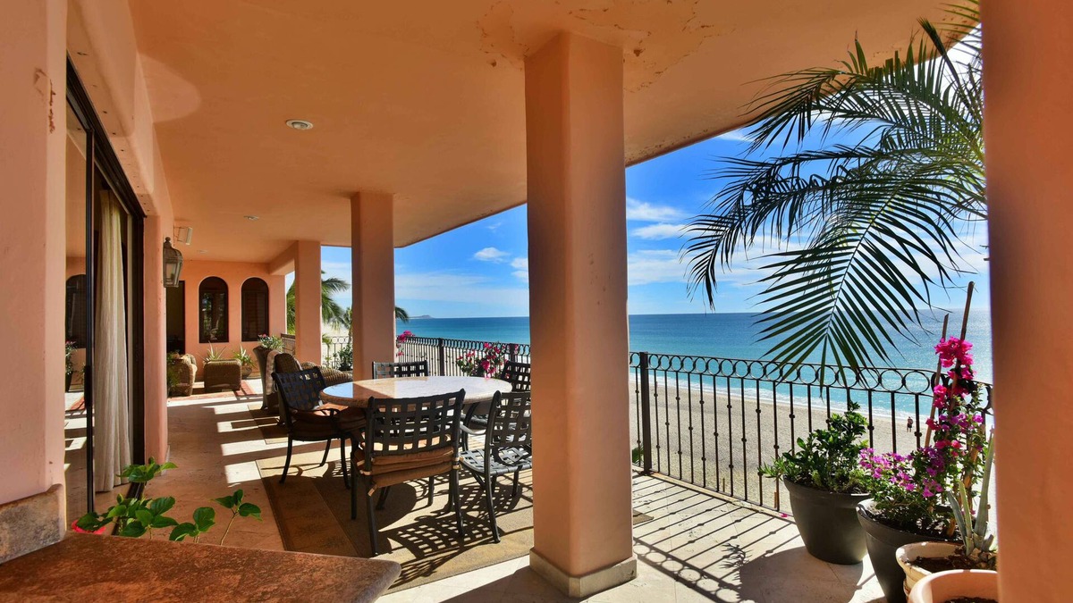 San Jose del Cabo Condo | Luxury 5 Star Oceanfront El Zalate - 3400 sft 3BR