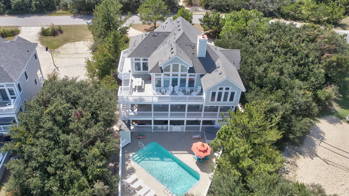 Pine Island House | Luxury 5BR | Private Pool | Hot Tub | Deck