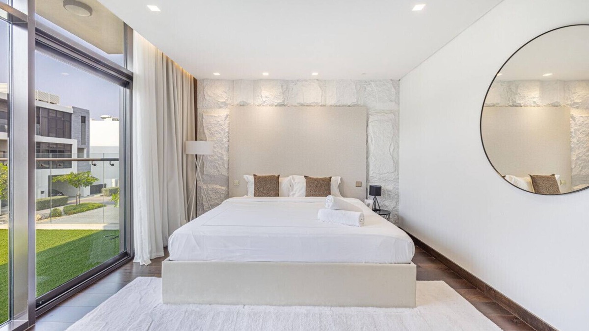 Dubai Sports City Apartment | Luxury 5BR Villa with Private Pool & View