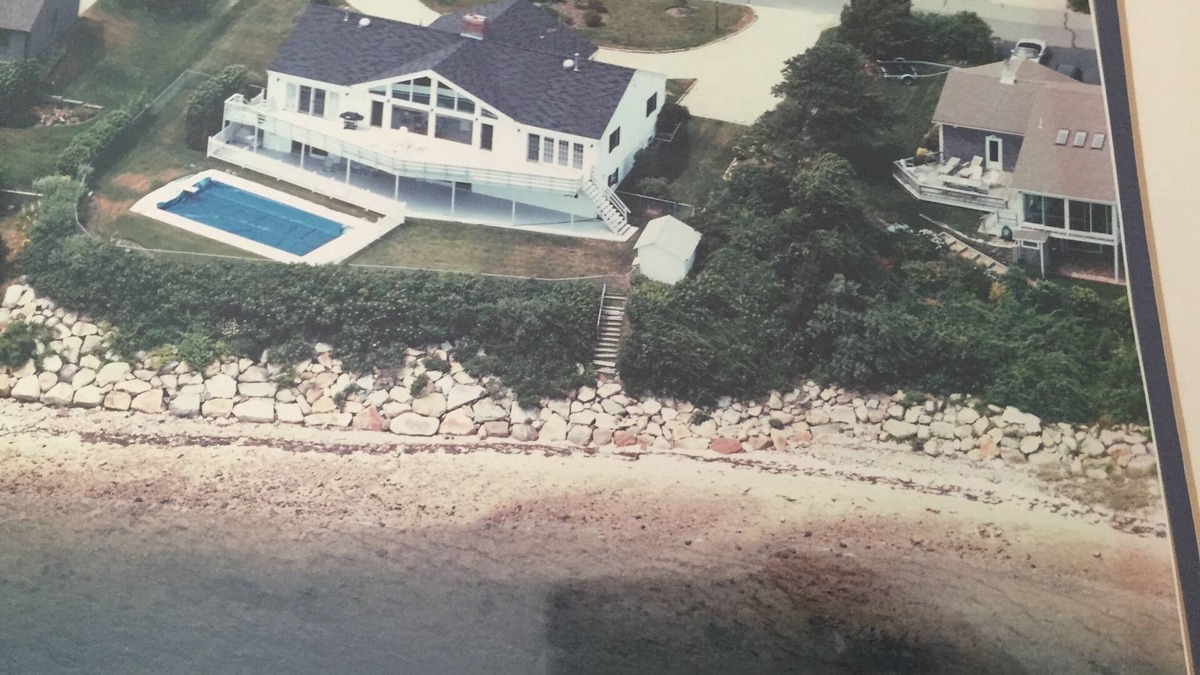Cataumet House | LUXURY 5BR WATERFRONT BEACH POOL DECKS DOCK PANOR WATERVIEWS. TWO PRIMARY SUITES