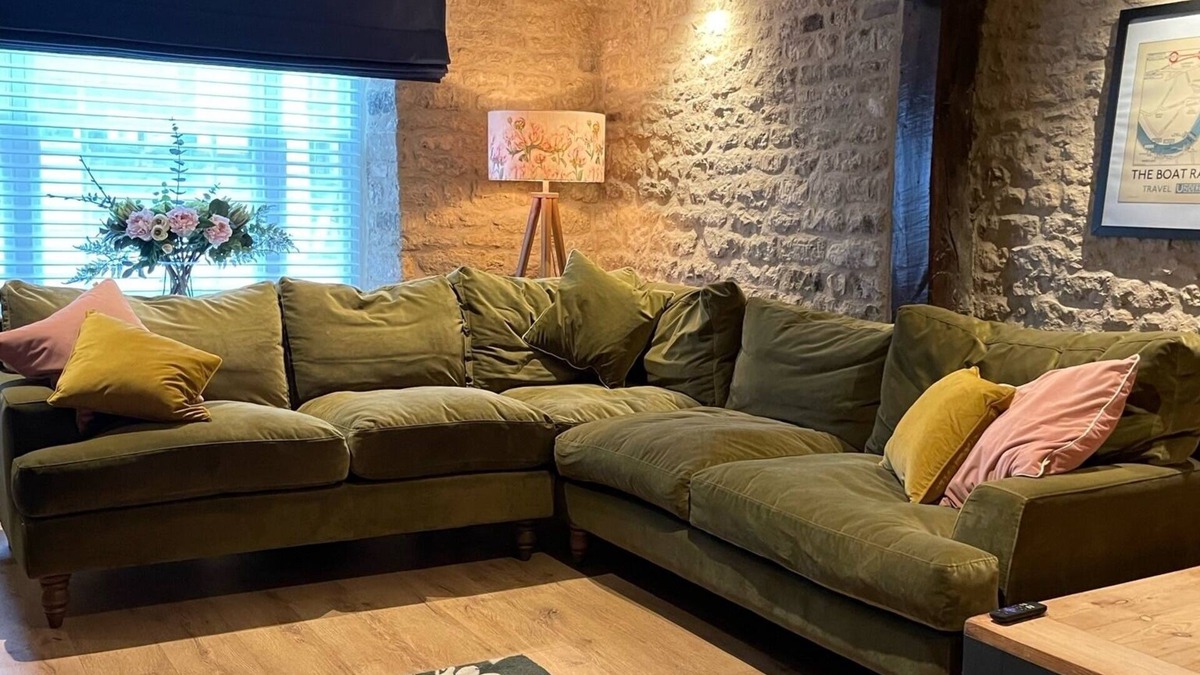 Stamford House | Luxury 6 Bedroom Townhouse - Central Stamford