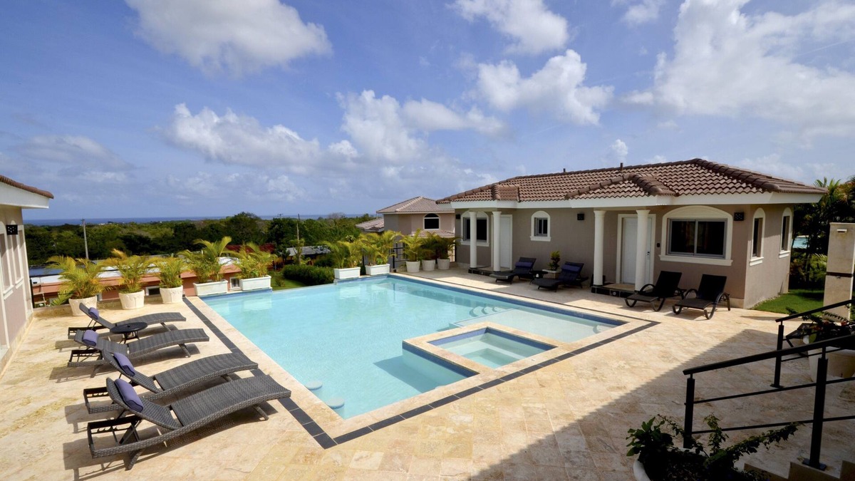 Sosua Villa | Luxury 6BD villa with ocean views, gigantic pool and jacuzzi