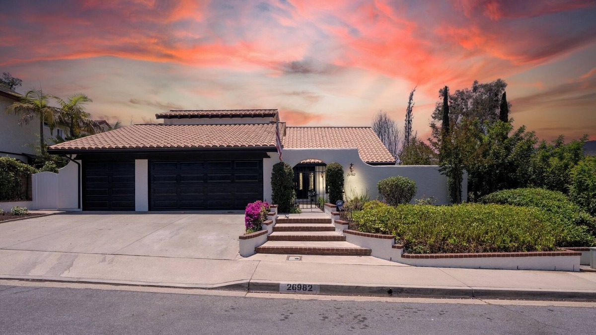 Mission Viejo House | Luxury 6BR Mission Viejo Home Near Disneyland & OC Beaches