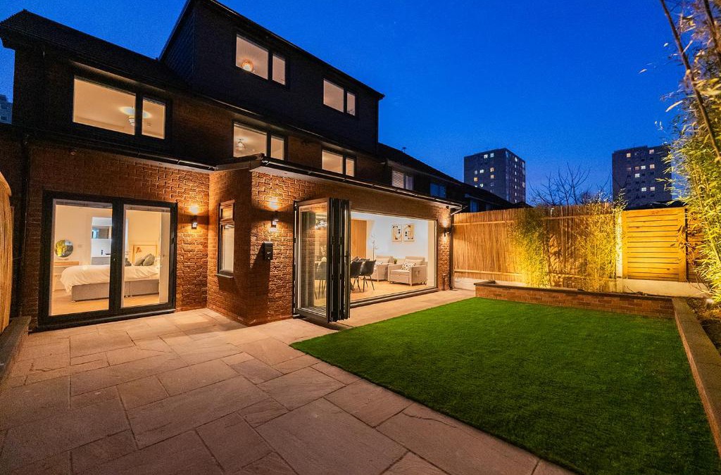 Manchester House | Luxury 8 Bed Home Manchester