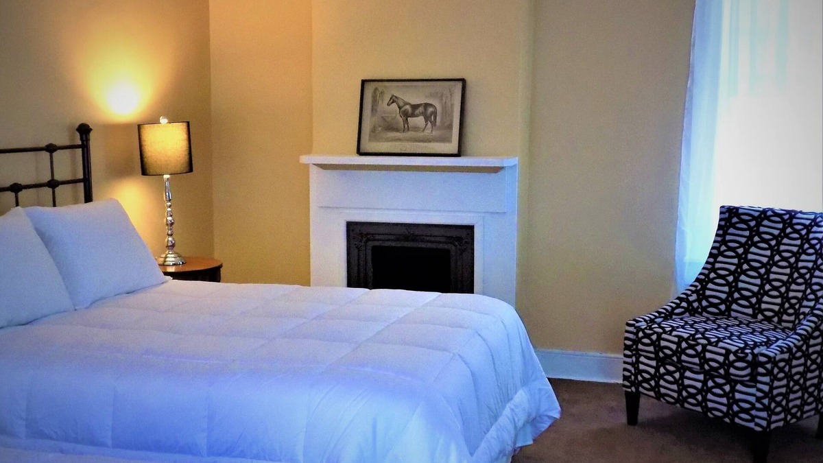Maysville Apartment | Luxury and Character in Maysville, Kentucky