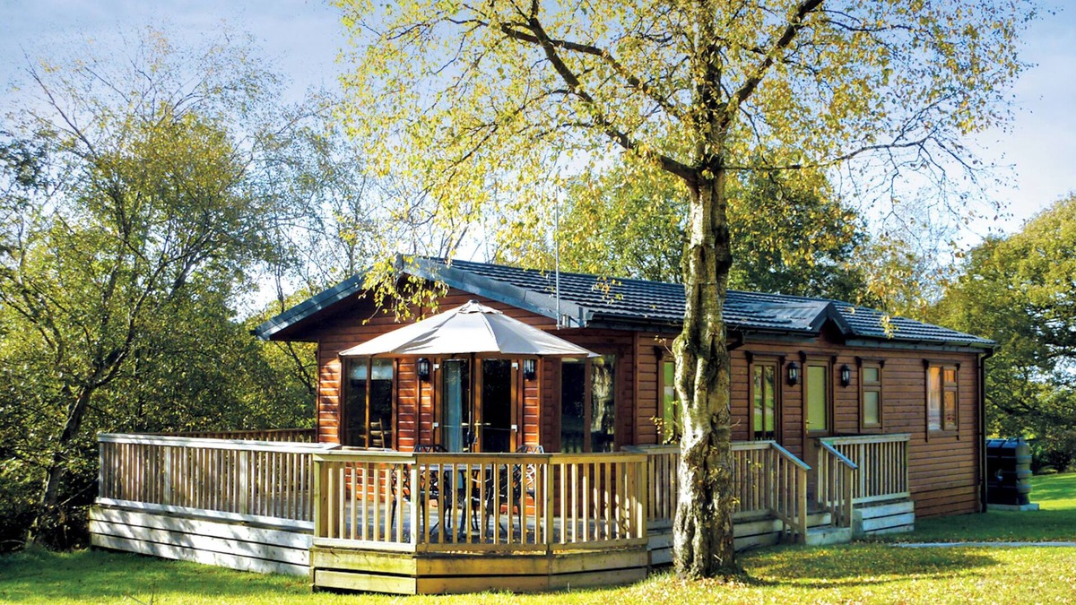 Charlesworth Ski Chalet | Luxury and contemporary styled lodge.