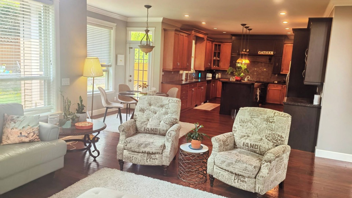 Surrey House | Luxury and cozy home