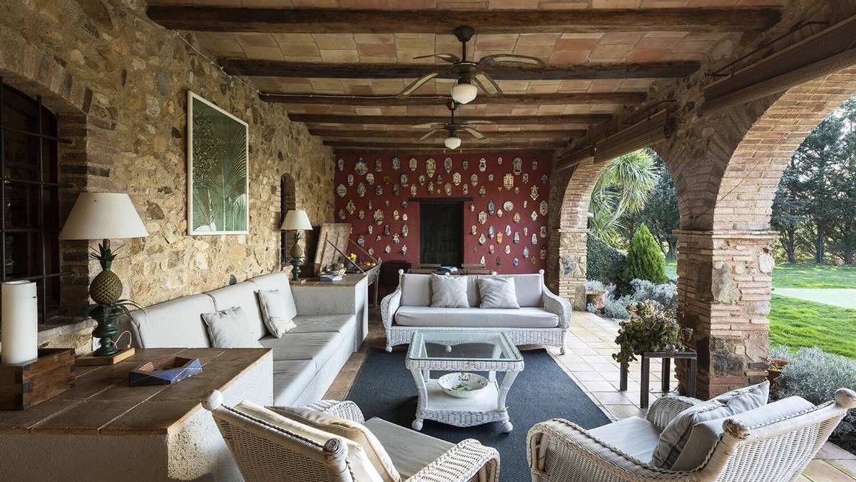Llagostera Cottage | Luxury and nature in a rural farmhouse of the sg. XVI