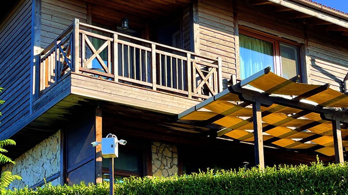 Budjaka Villa | Luxury and panoramic seaside villa on a rocky coast at the Black Sea!