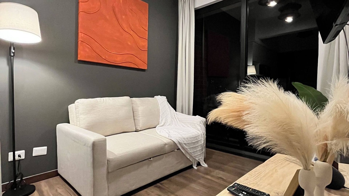 Zona 10 Apartment | Luxury Apartment - WFH Oasis with Rooftop Pool in Z10 - Safe Neighborhood
