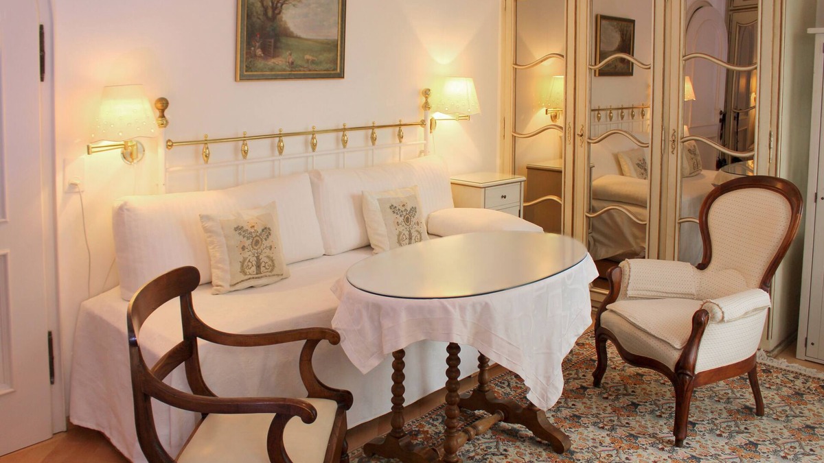 Castagnola Apartment | Luxury apartment "MAGNOLIE " Castagnola-near lake ,aircond., park, lakeview