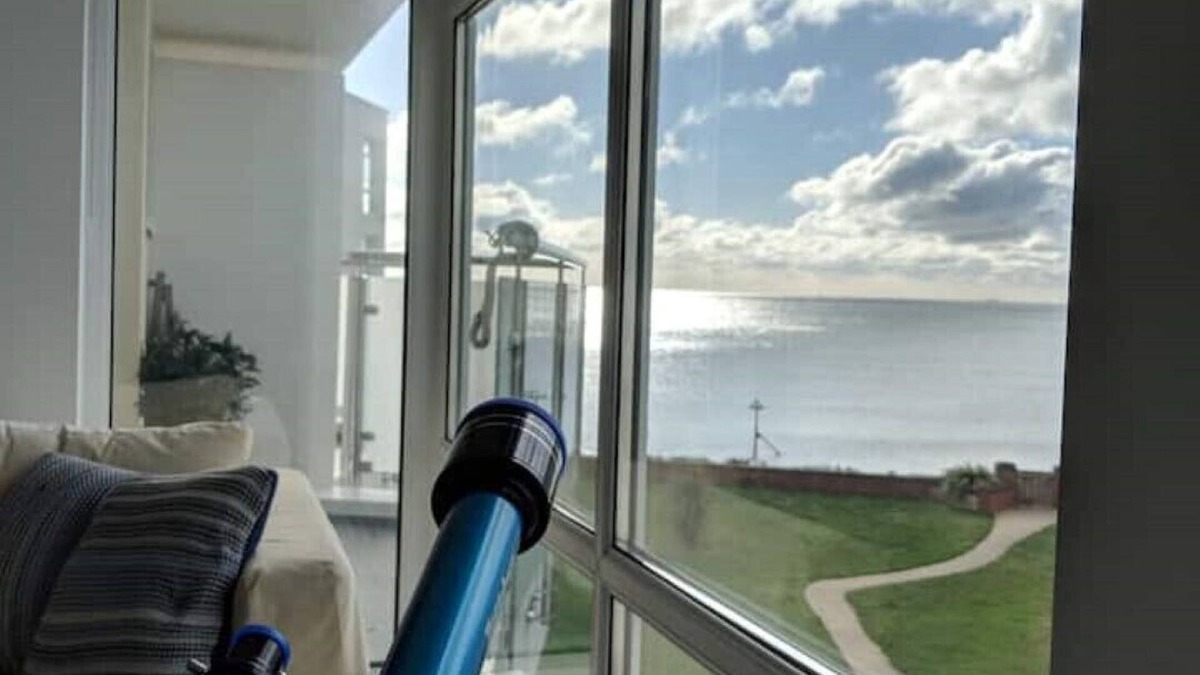 Wittering Apartment | Luxury apartment right on the seafront. Sleeps 4.