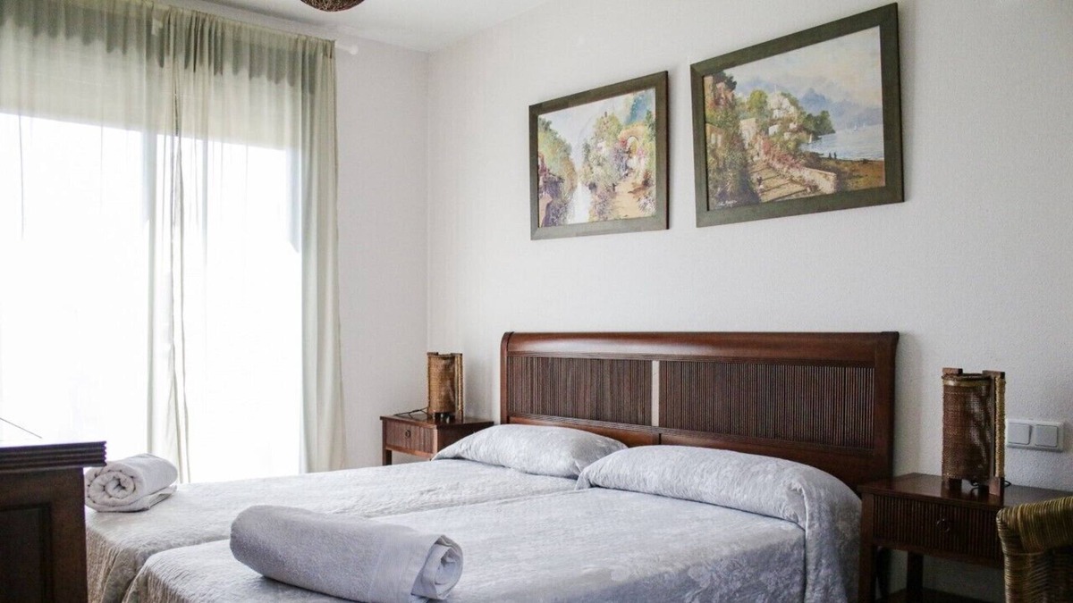 Camas Apartment | Luxury apartment 5 minutes from Seville, parking, pool and two terraces