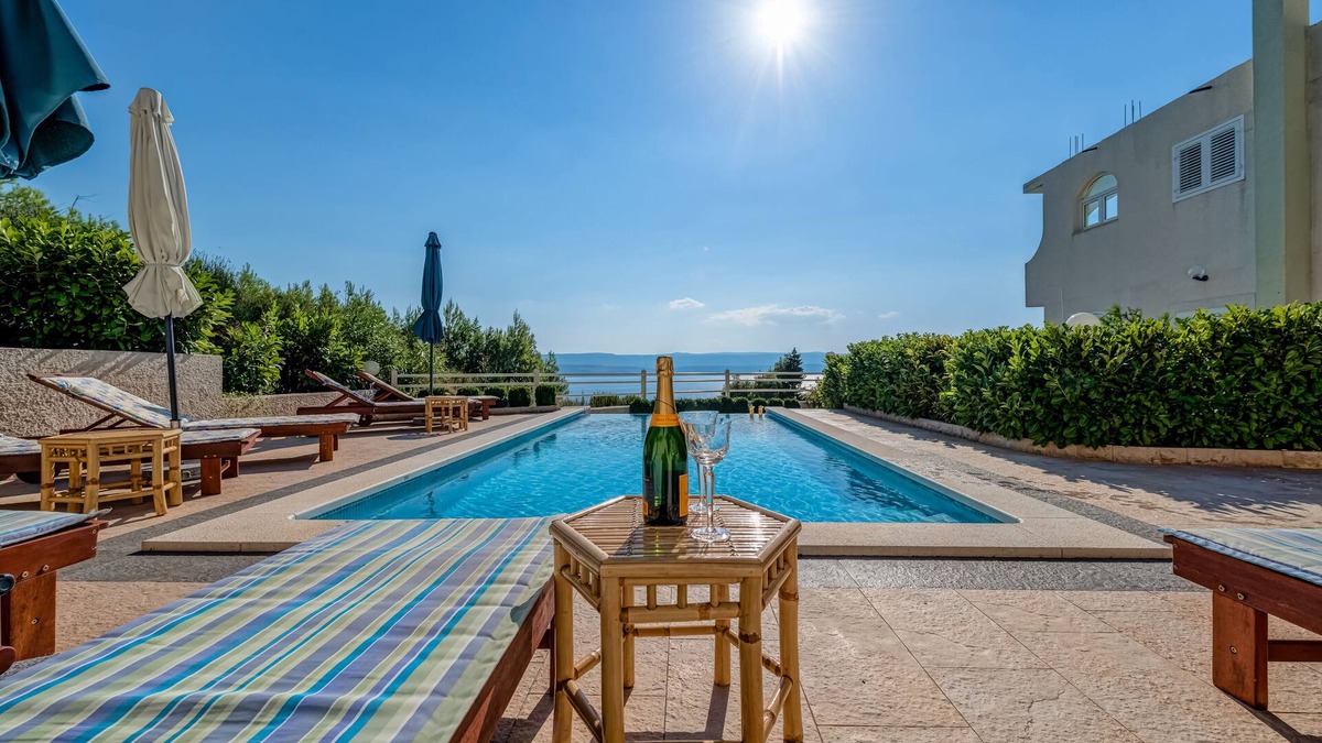Lokva Rogoznica Apartment | Luxury Apartment A1 With Swimming Pool, Whirlpool And Sea View