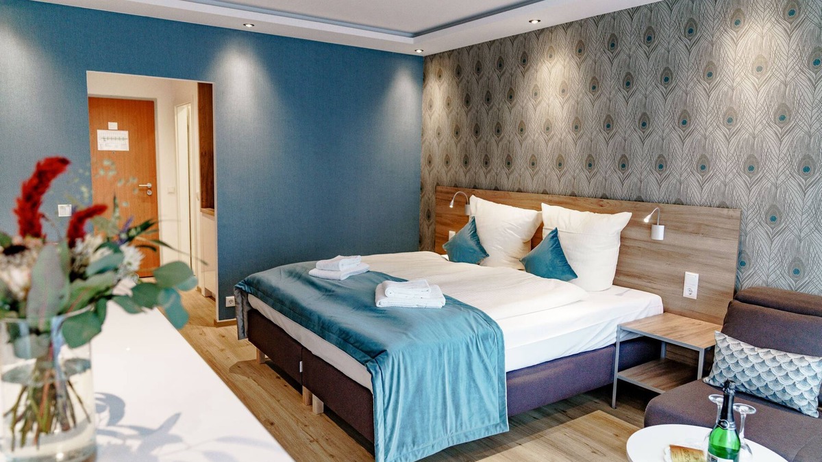 Hahnenklee Apartment | Luxury apartment, balcony, kitchen, pool, sauna, steam bath, WiFi, couples, fami