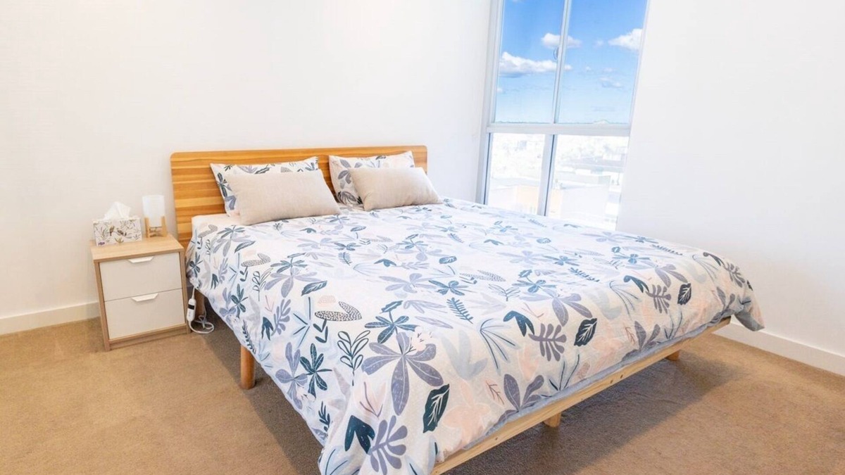 Burwood Apartment | Luxury Apartment City View One Bedroom - Superhost