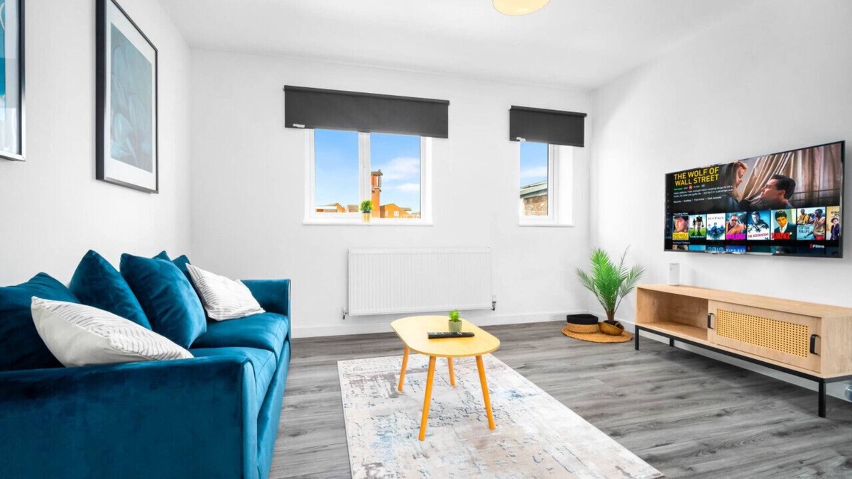 Cradley Heath Apartment | Luxury Apartment Wi- Fi - Smart TV - Cradley Heath