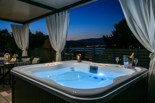 Municipality of Trogir Apartment | Luxury Apartment Hajdi