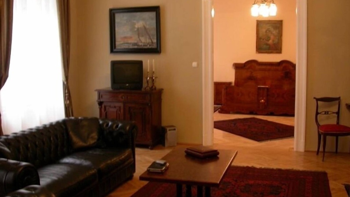 Belvaros - Lipotvaros Apartment | Luxury apartment in Budapest, next to Margaret Bridge