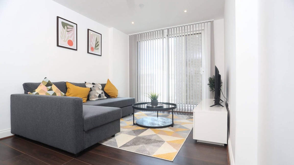 Watford Town Centre Apartment | Luxury Apartment in Central Watford