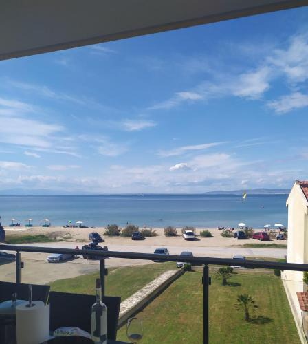 Agia Triada Apartment | Luxury apartment in front of the Sea in Agia Triada