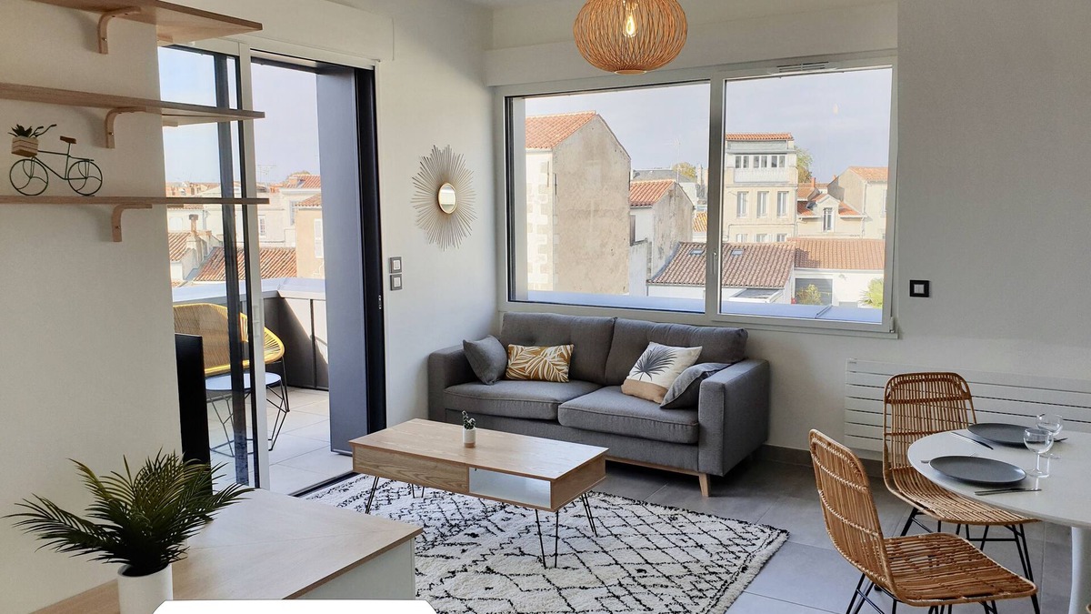 La Rochelle City Centre Apartment | Luxury apartment in the heart of La Rochelle (with secure private parking)