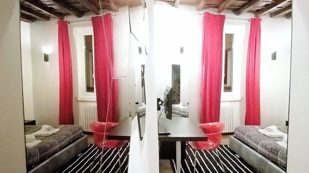 Rione VII Regola Apartment | Luxury Apartment in Old Town