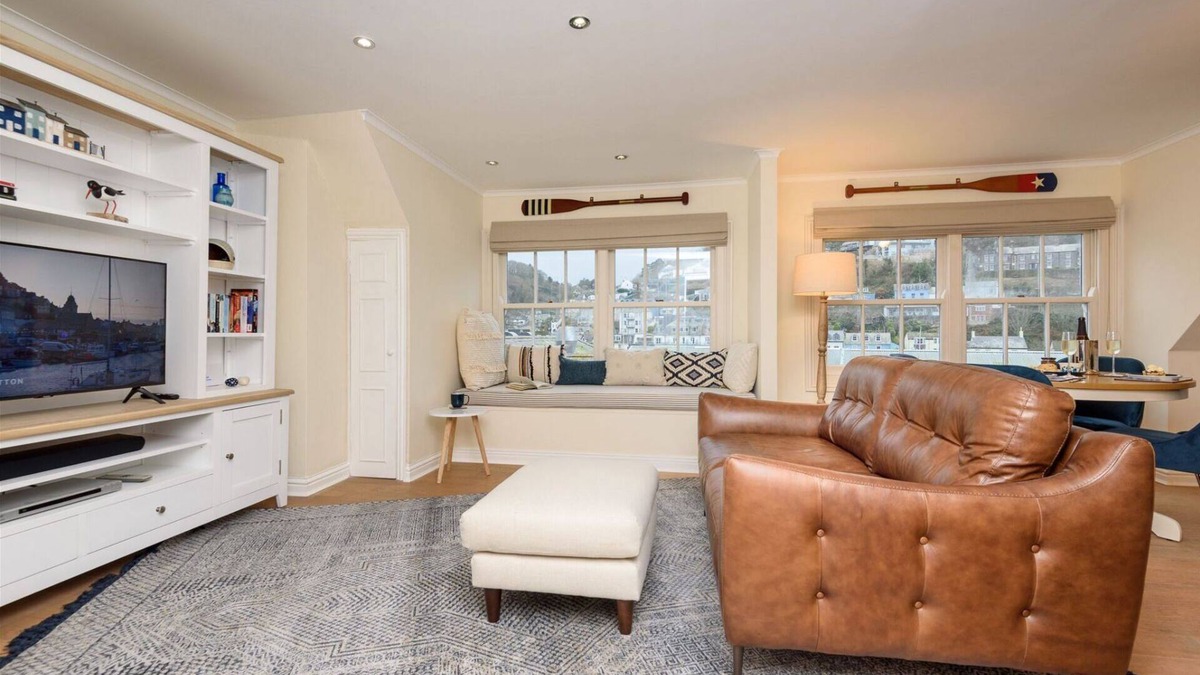 Looe House | Luxury apartment in the centre of Looe town.