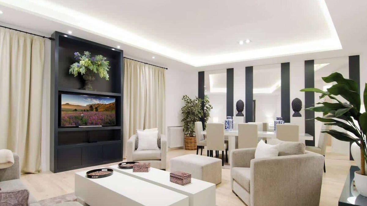 Chueca Apartment | Luxury Apartment in the Golden Mile