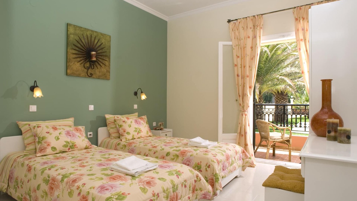 Termenades Apartment | Luxury Apartment inside Pool Villa close to Sidari