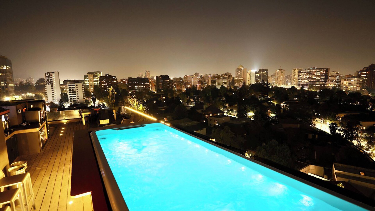 Vitacura Apartment | Luxury Apartment with PRIVATE Pool & Jacuzzi Best location in Santiago