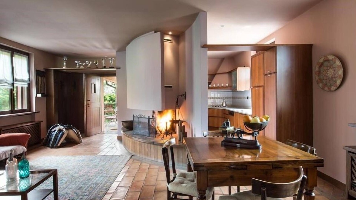 Arluno Apartment | Luxury Apartment with Jacuzzi