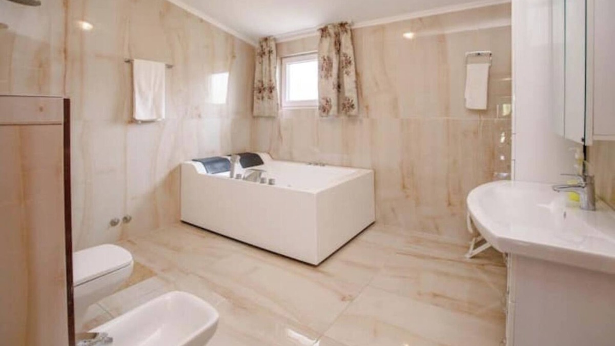 Susanj Apartment | Luxury apartment with open gallery and sea view