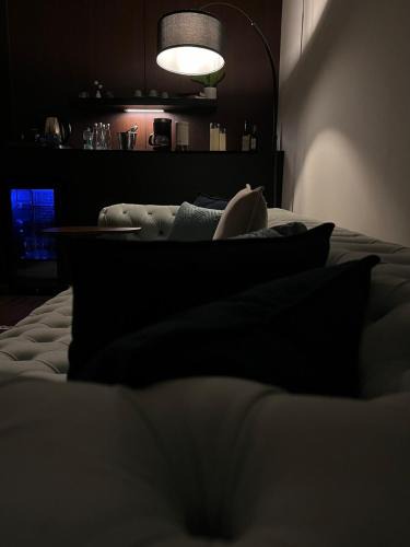Al-Rawdah Apartment | Luxury Apartment with smart entry