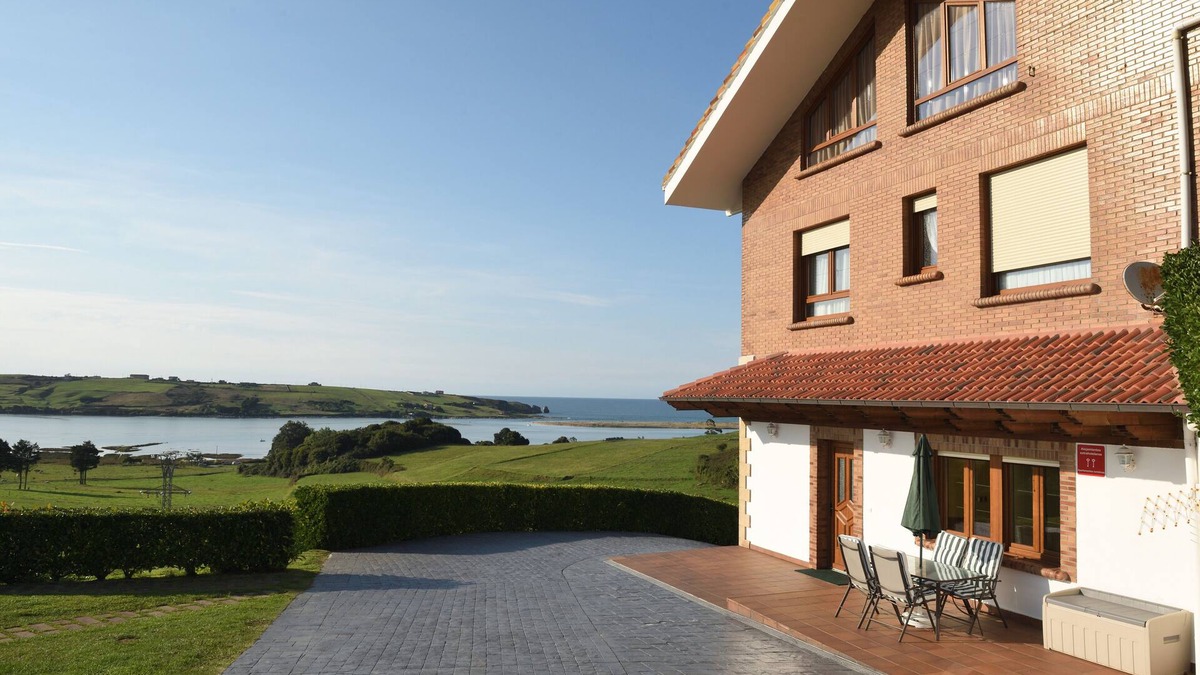 Mogro Apartment | Luxury apartment with swimming-pool and tennis court. Beach 600m.