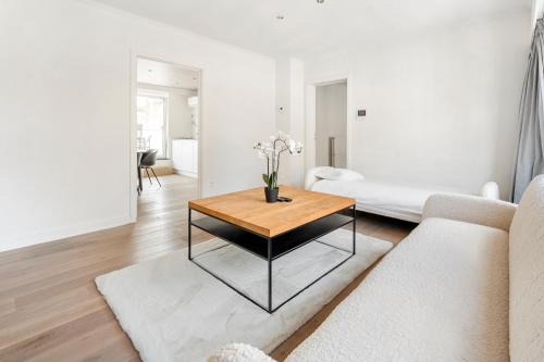Sint-Niklaas Apartment | Luxury apartment x big terrace