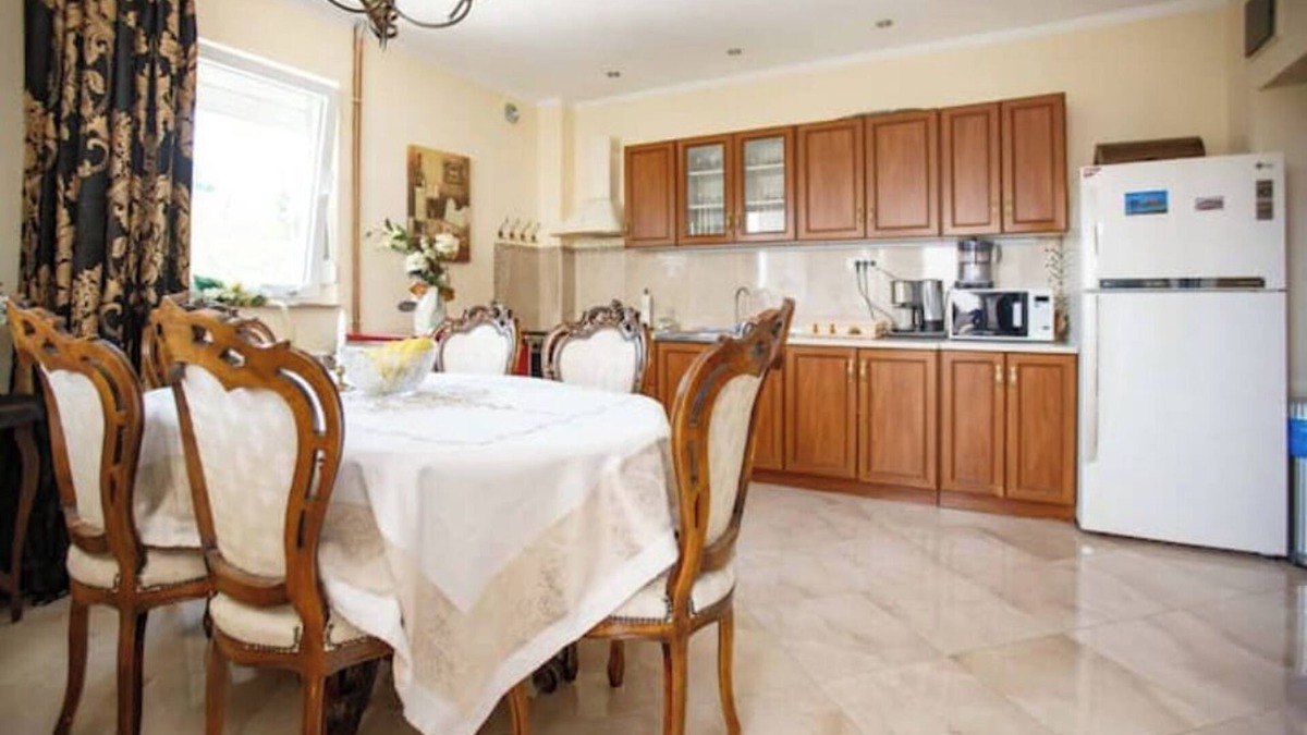 Susanj Apartment | Luxury apartment2 with pool Tiggelbeck Villa