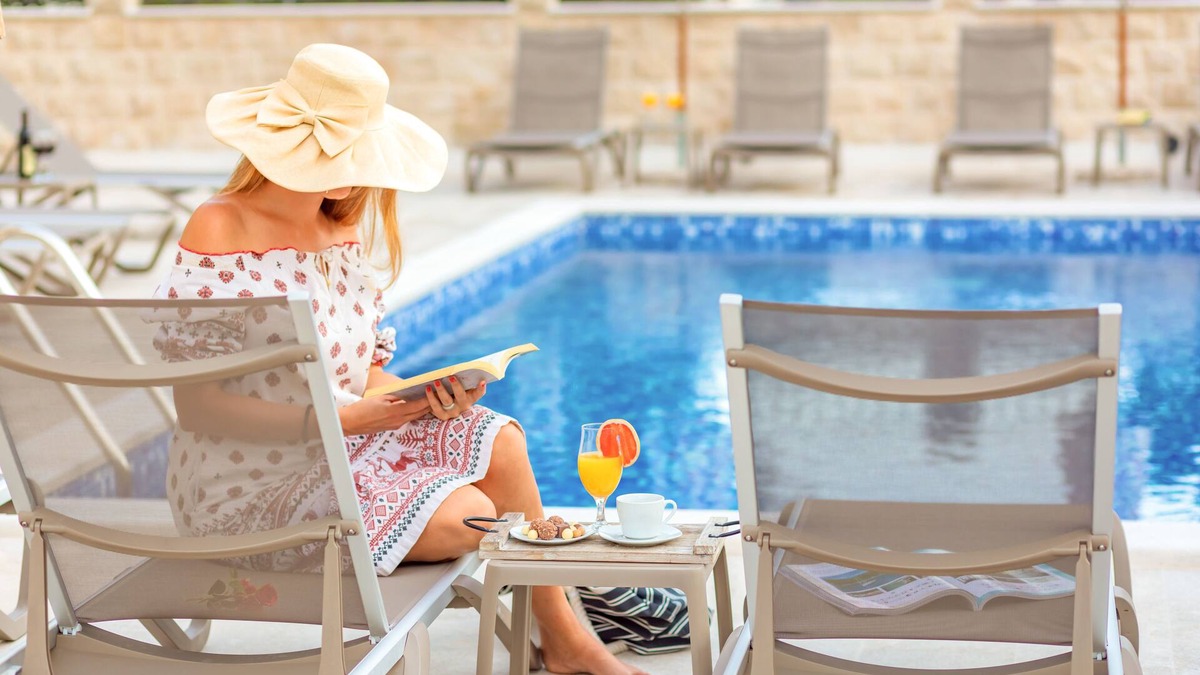 Kaluđerac Apartment | Luxury Apartments Queen - Triple Studio with Pool