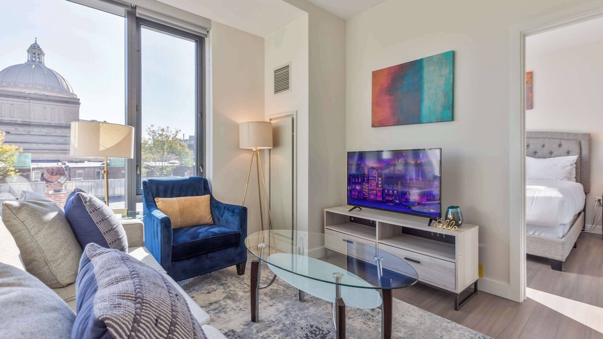 Back Bay Apartment | Luxury Apt In Heart of Back Bay