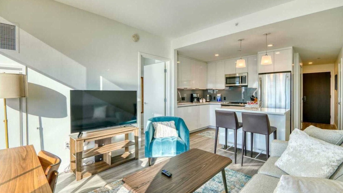 West End Apartment | Luxury Apt Near TD Garden