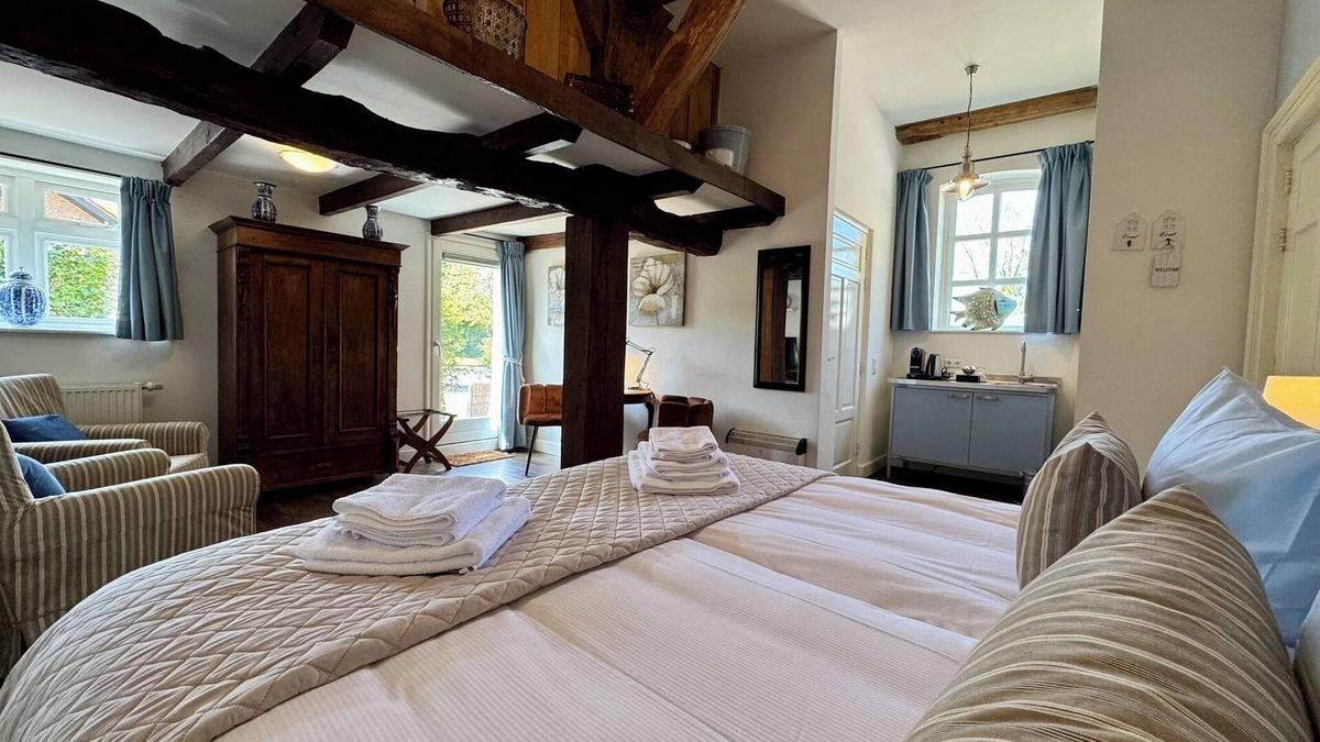 Wilsum Bed & Breakfast | Luxury B&B room at Hofstede de rieke Smit - room 1