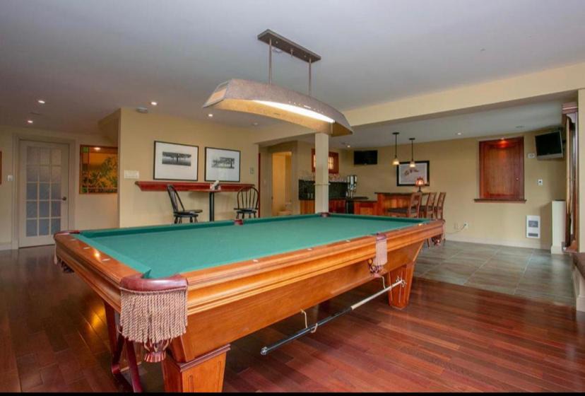 Portuguese Cove House | Luxury Bachelor by Halifax Waterfront -Hot Tub