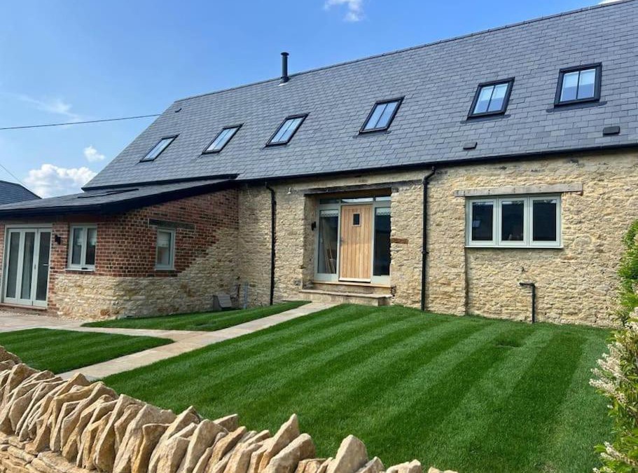 Chipping Norton House | Luxury Barn near Soho Farmhouse